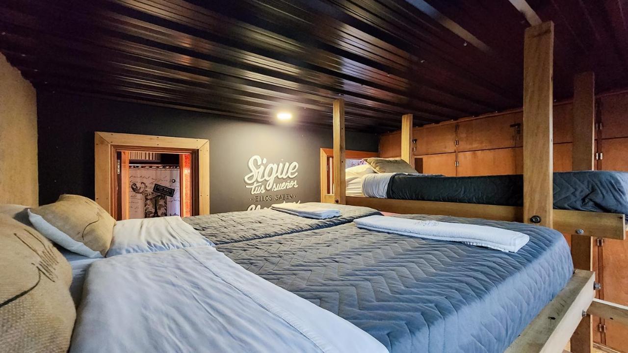 Bucanaan Hostel Boutique Cordova Esterno foto